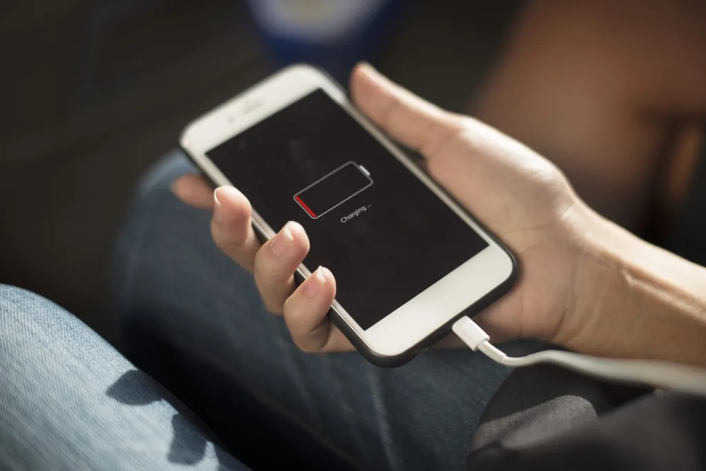 How to optimize your phone battery