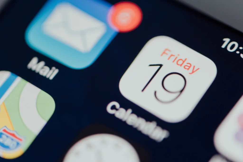 apple releases ios 18.5