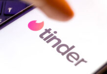 Tinder’s AI Experiment: Can Artificial Intelligence Revive the App? Tinder's AI Experiment: Can Artificial Intelligence Revive the App?