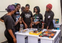 Nigeria’s Education Ministry Rolls Out ₦50 Million Equity-Free Grant to Student Innovators Nigerian student innovators in a robotics lab. Credit: The Christian Science Monitor Image source: https://www.csmonitor.com/Perspectives/Making-a-difference/2024/0617/nigeria-deaf-technology-foundation-robotics